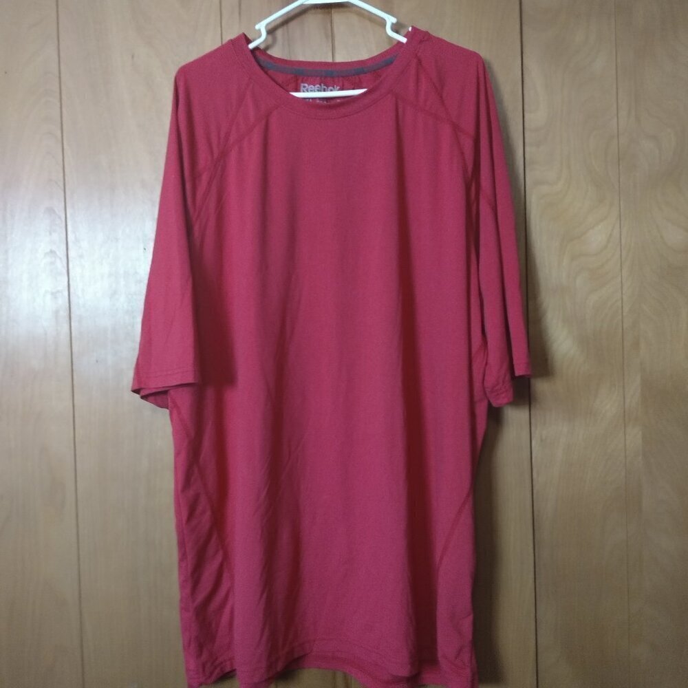 REEBOK MEN'S 2XL RED SHORT SLEEVE T-SHIRT PULLOVER CASUAL CLASSIC LOGO